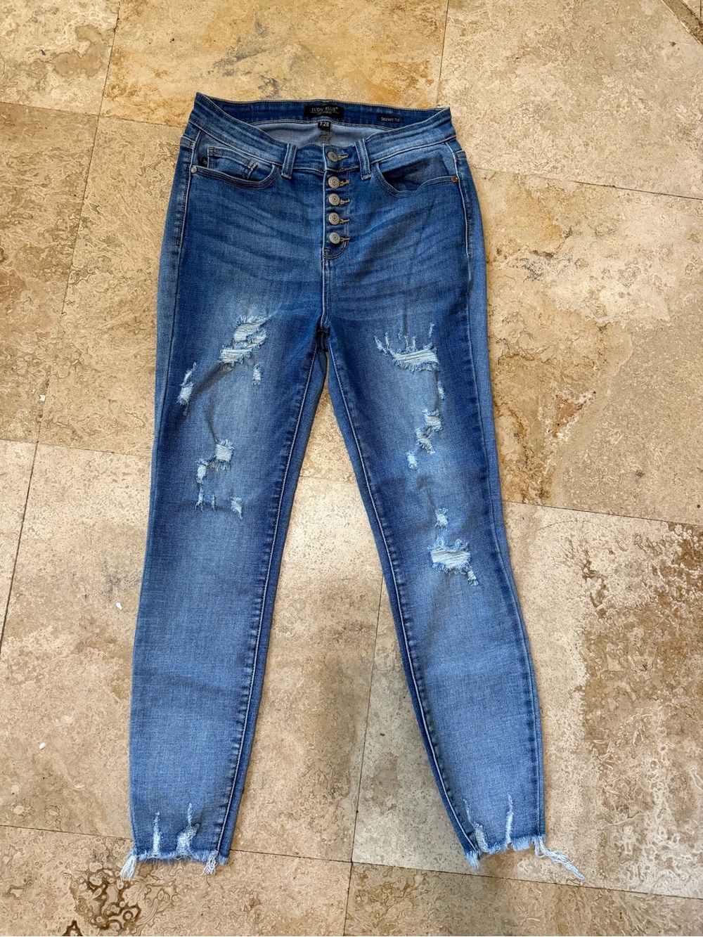Judy blue size 28